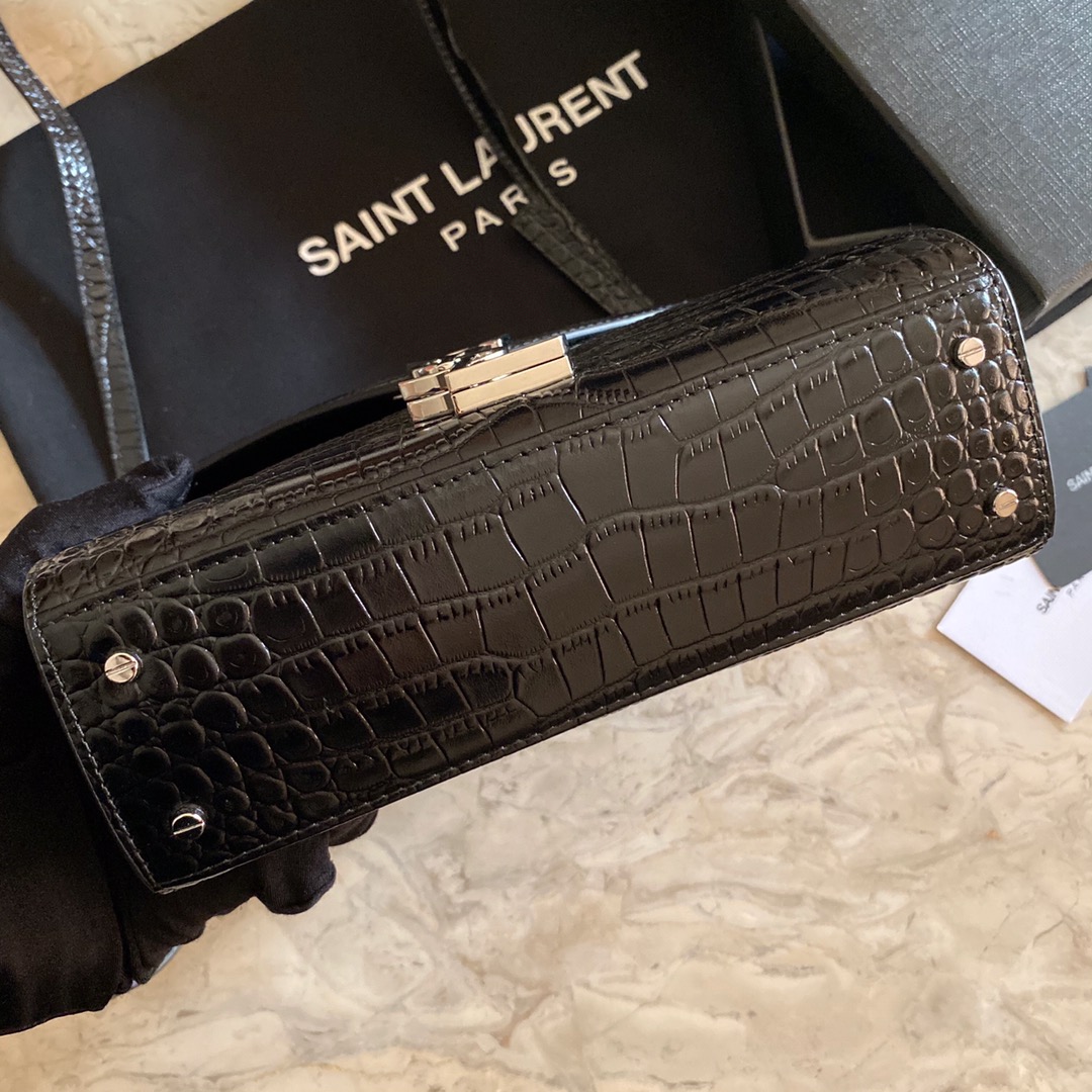 CASSANDRA MONOGRAM CLASP BAG IN MATTE PYTHON