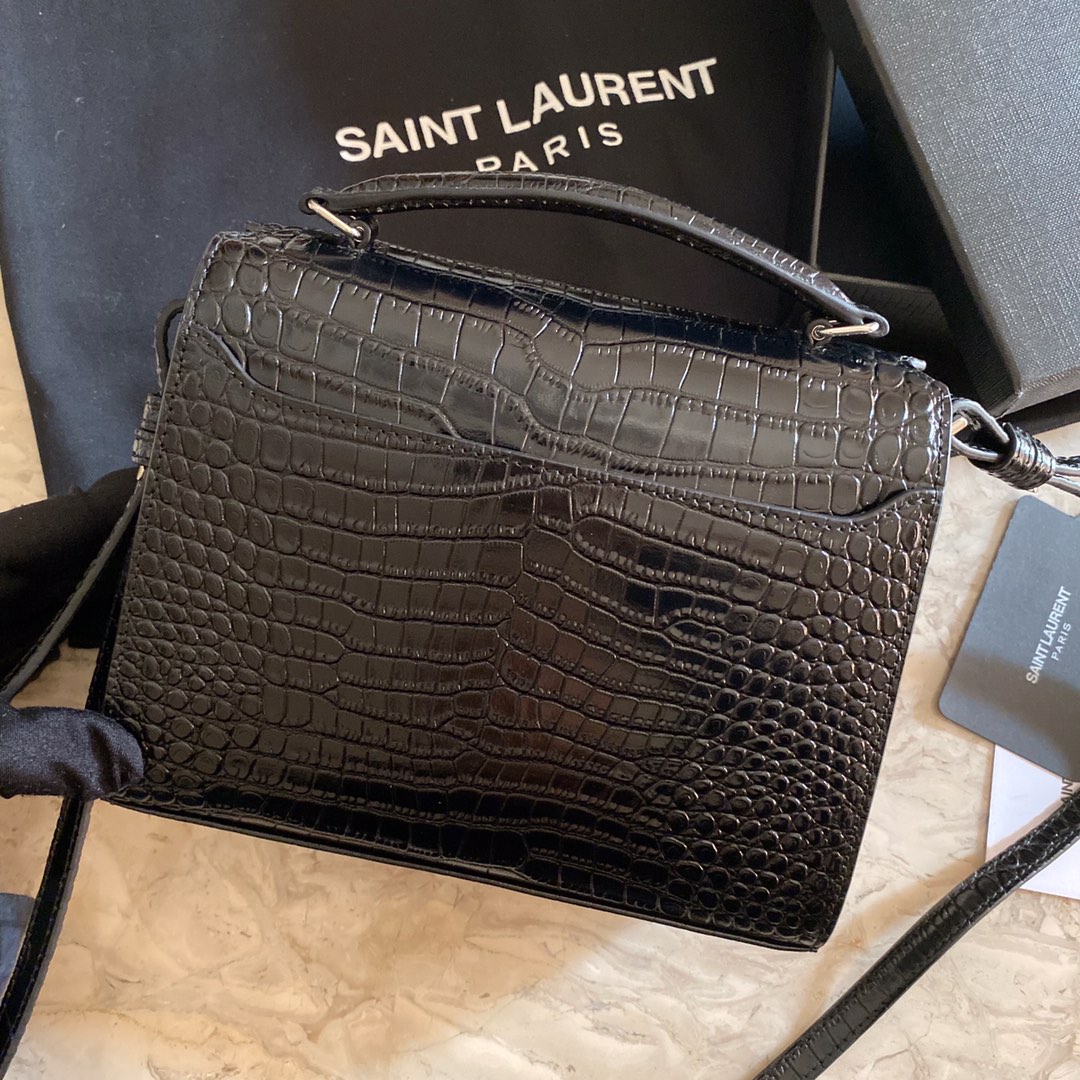 CASSANDRA MONOGRAM CLASP BAG IN MATTE PYTHON