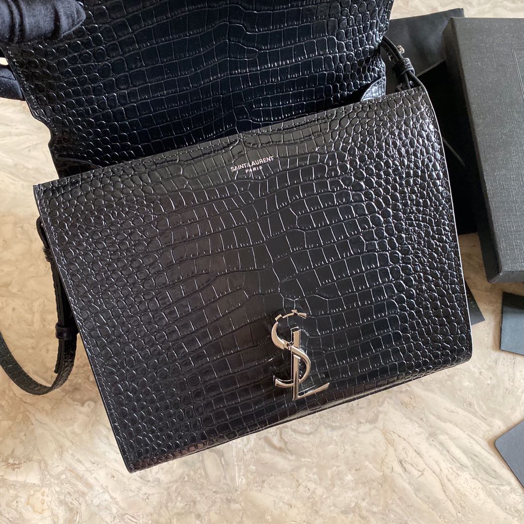 CASSANDRA MONOGRAM CLASP BAG IN MATTE PYTHON