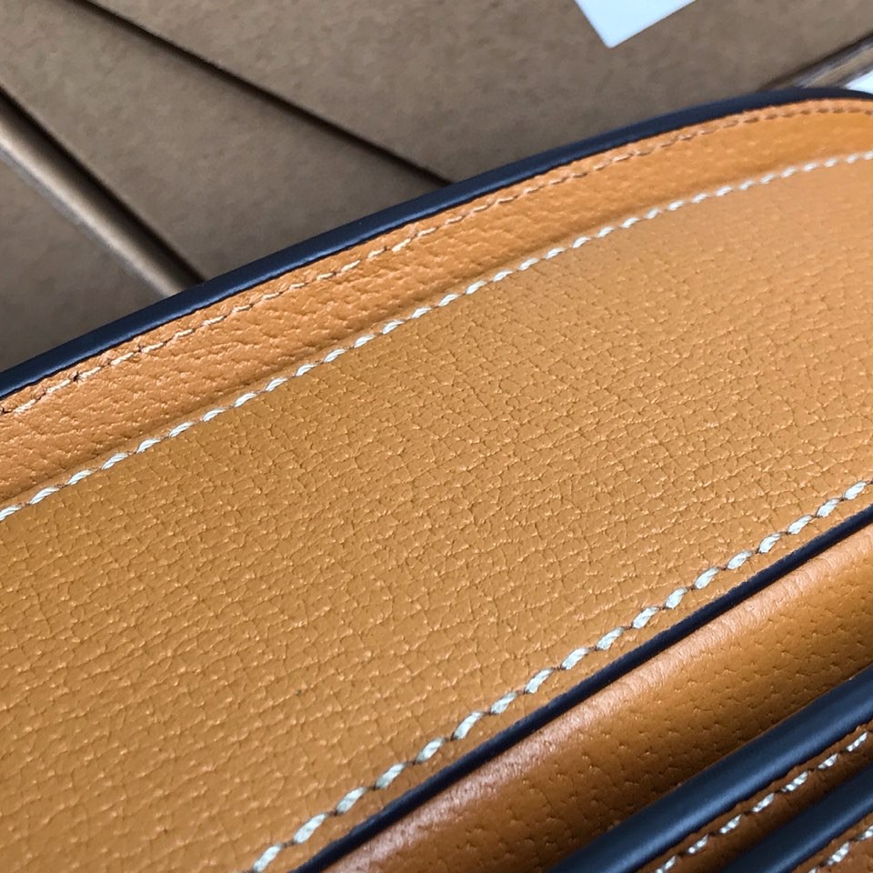 G*u*i horsebit shoulder bag
