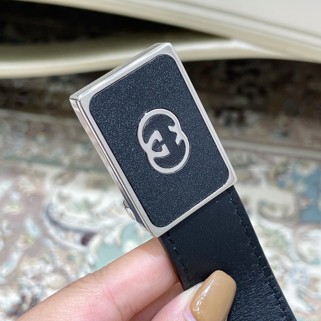 G*u*i square leather metal buckle