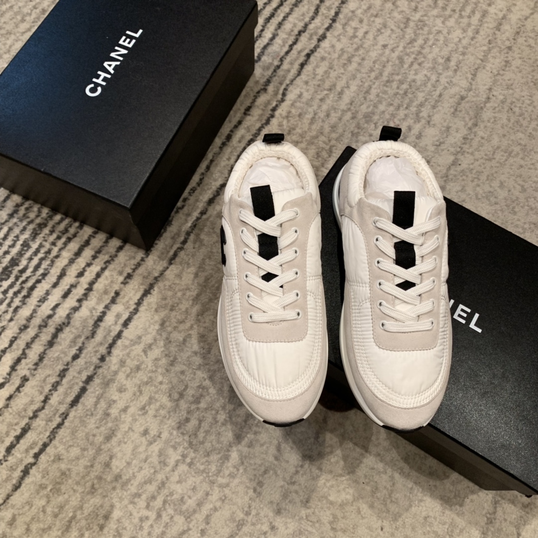 Ch*el sneaker