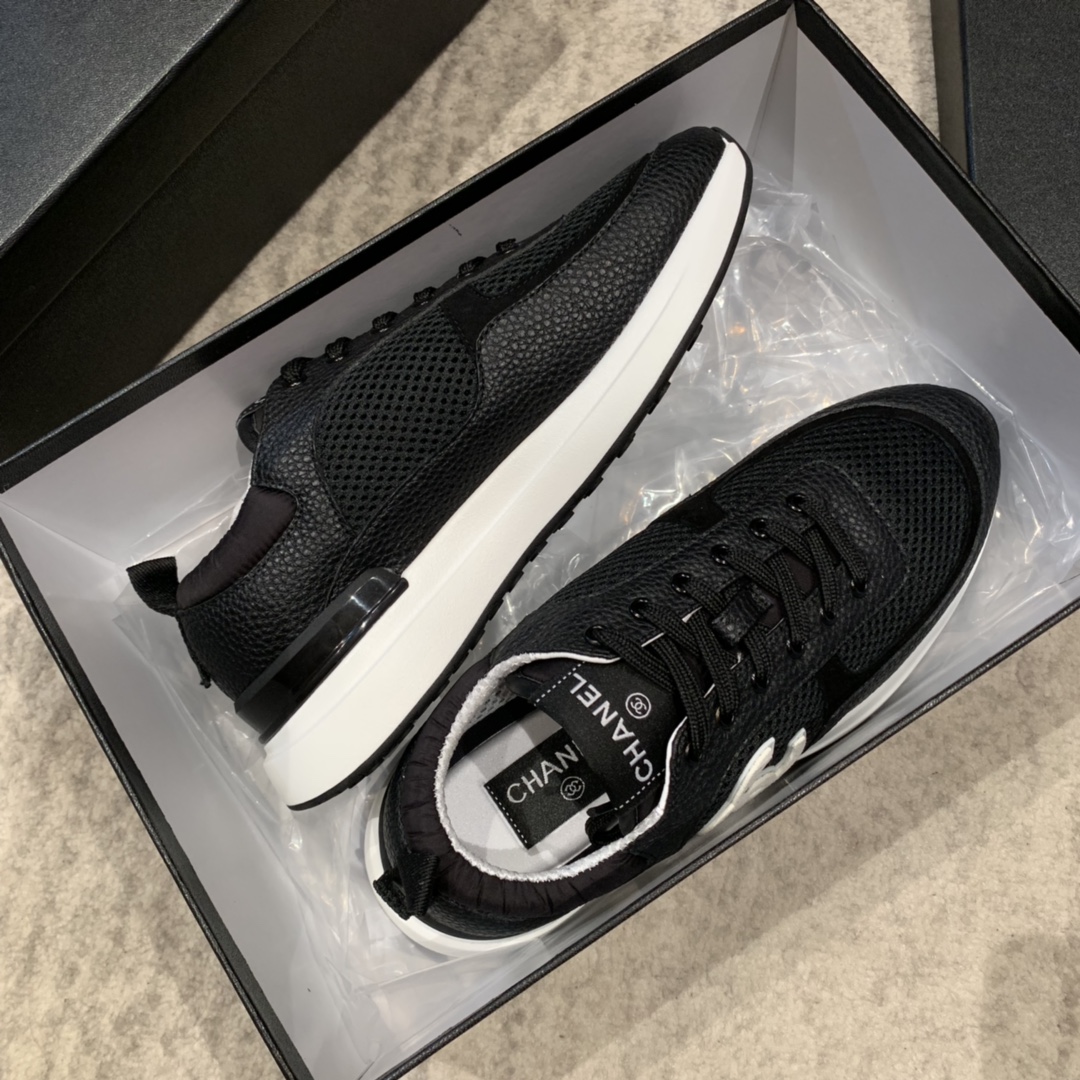 Ch*el sneaker