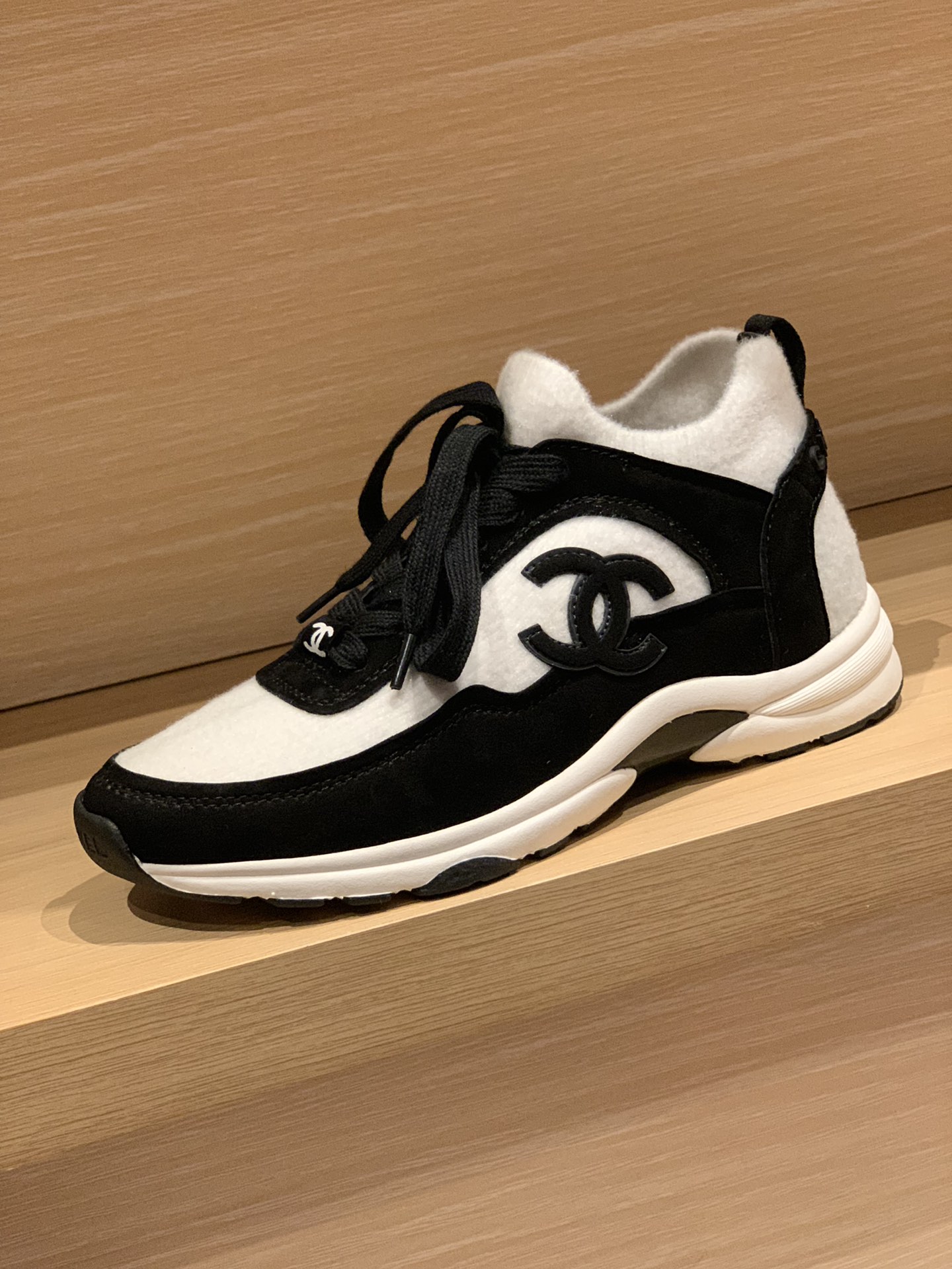 Ch*el sneaker