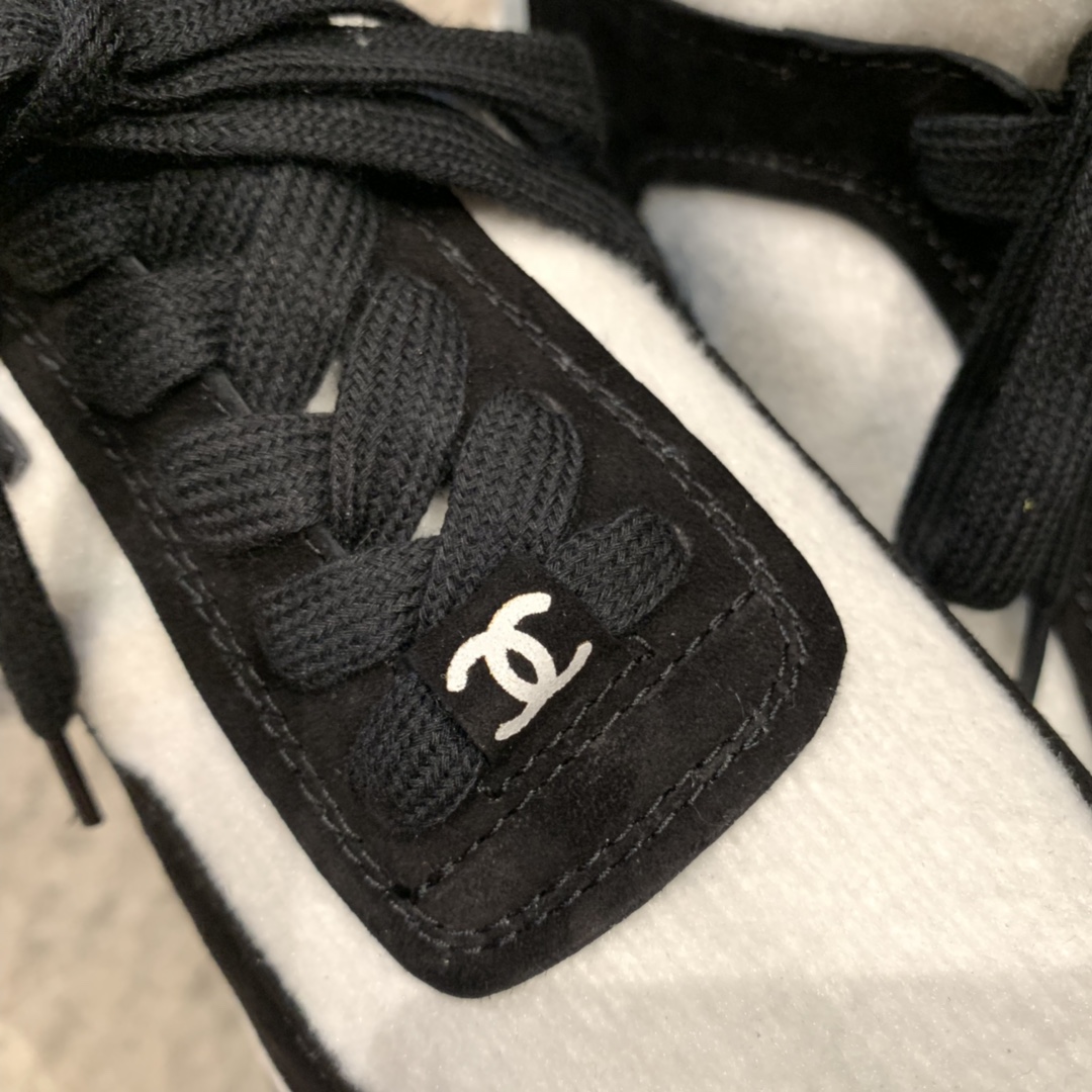 Ch*el sneaker
