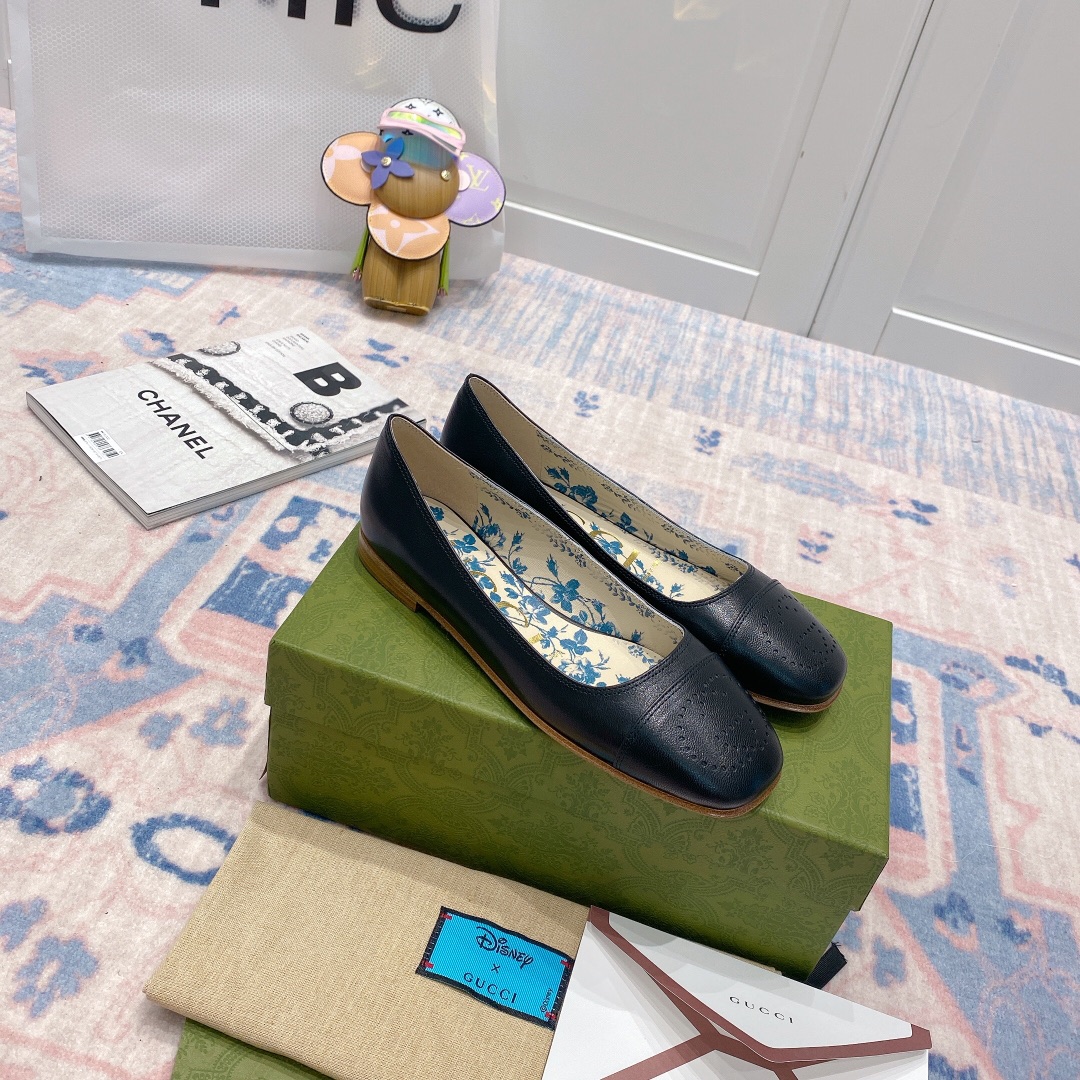 G*u*i flats 1