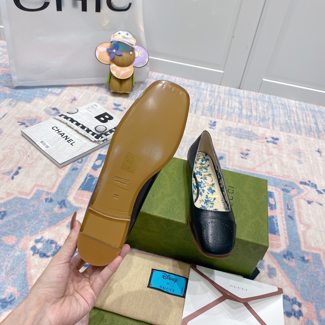 G*u*i flats 1