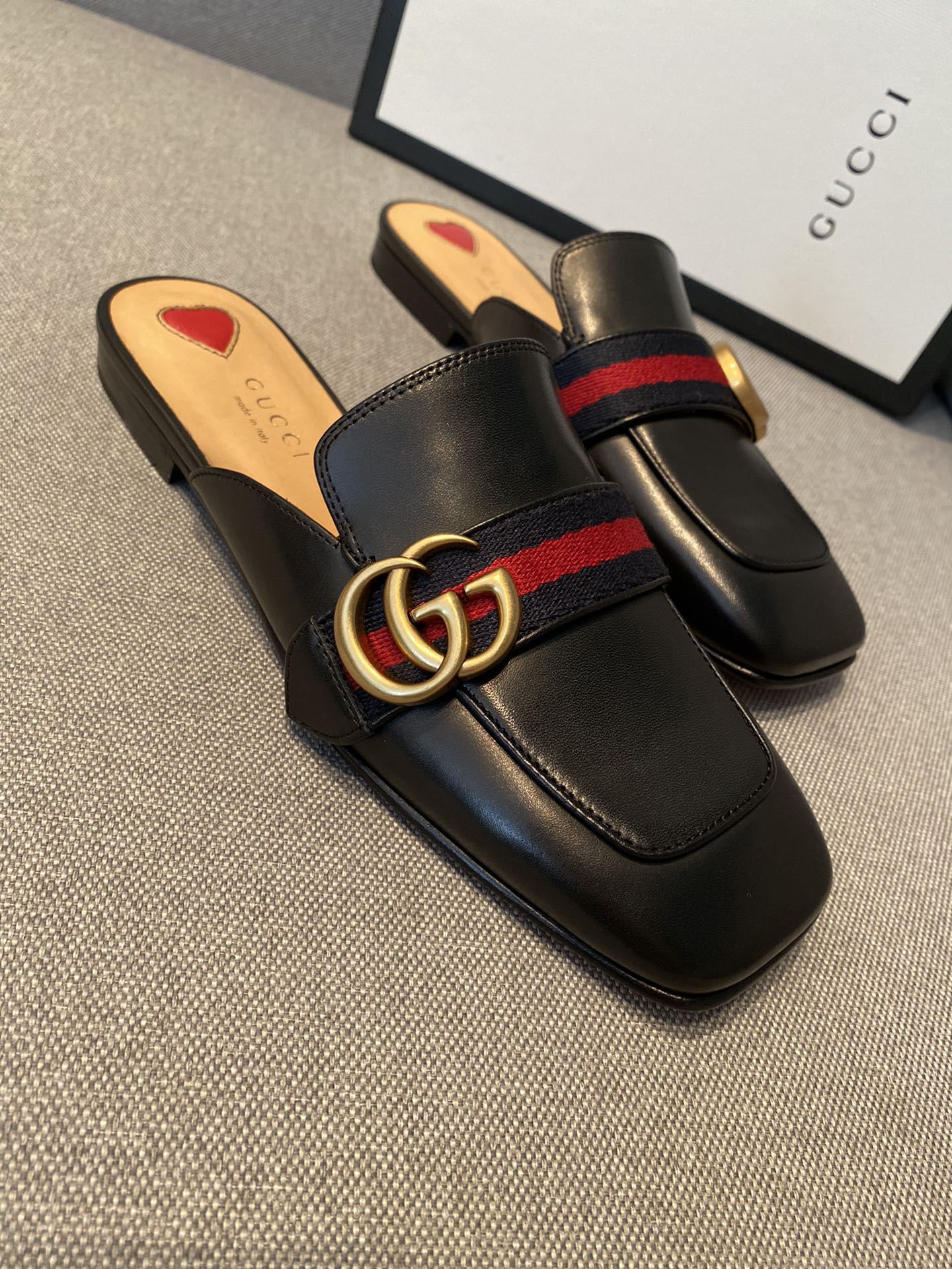 G*u*i flats 6