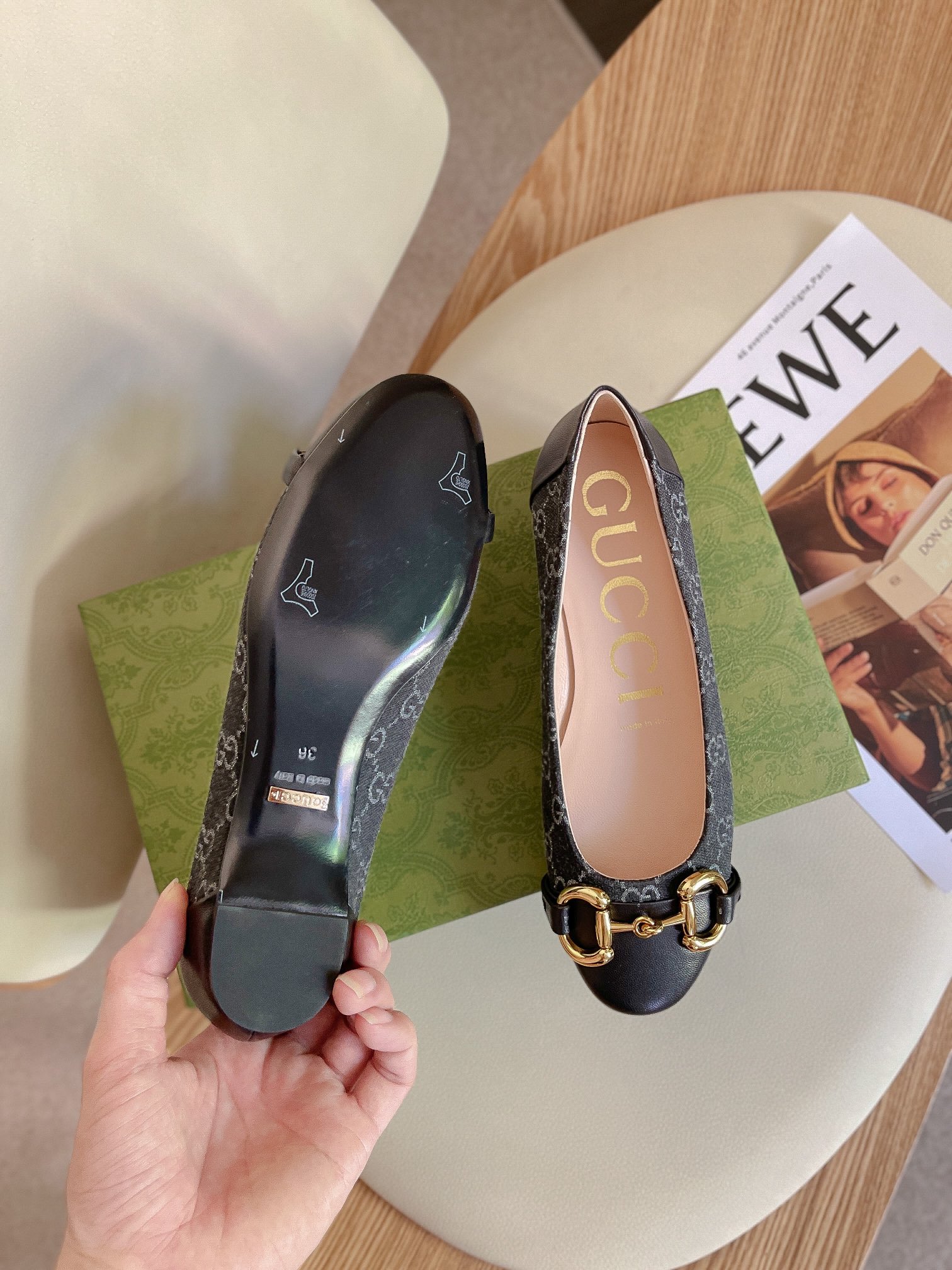 G*u*i flats 8