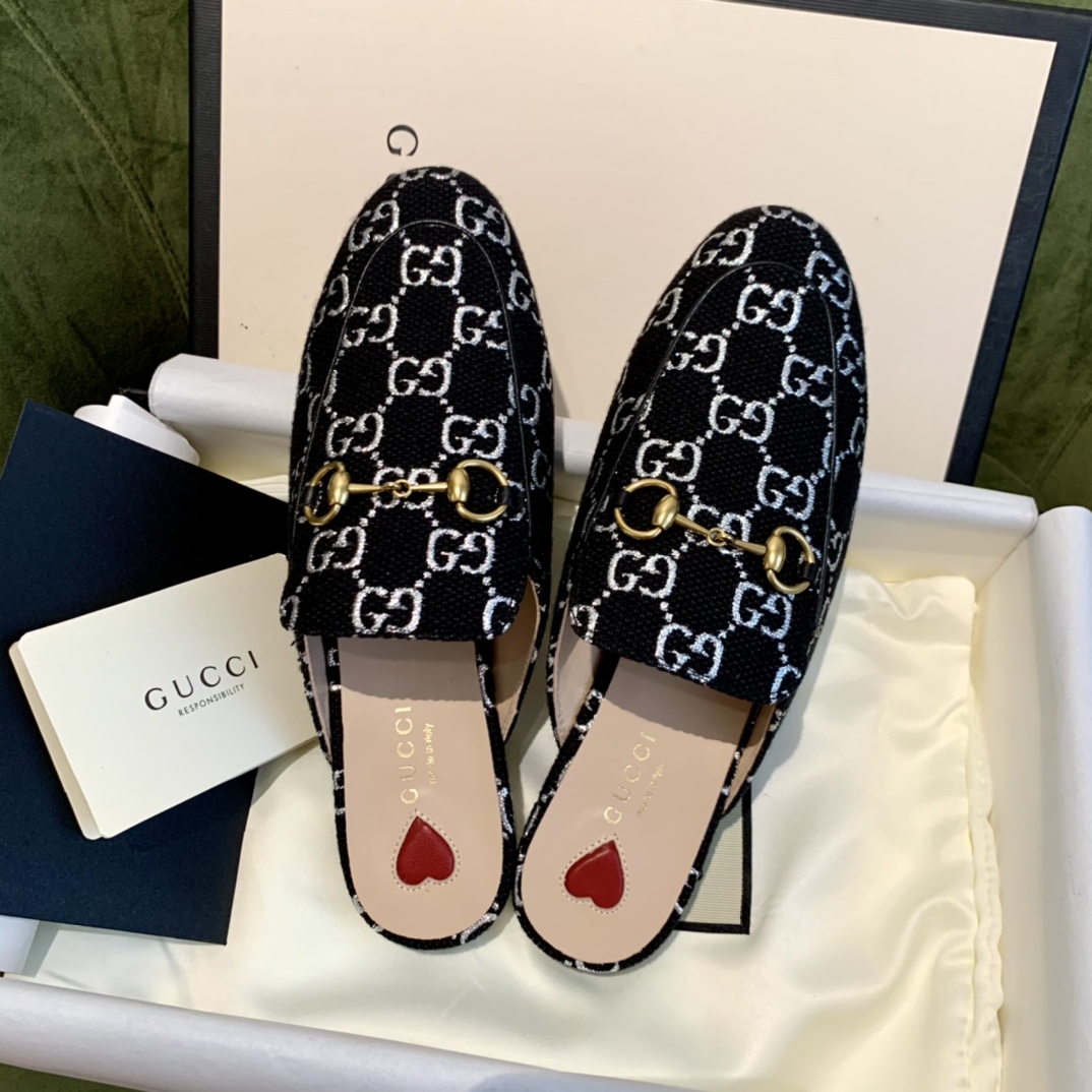G*u*i flats10
