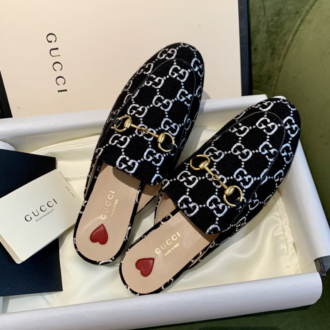 G*u*i flats10