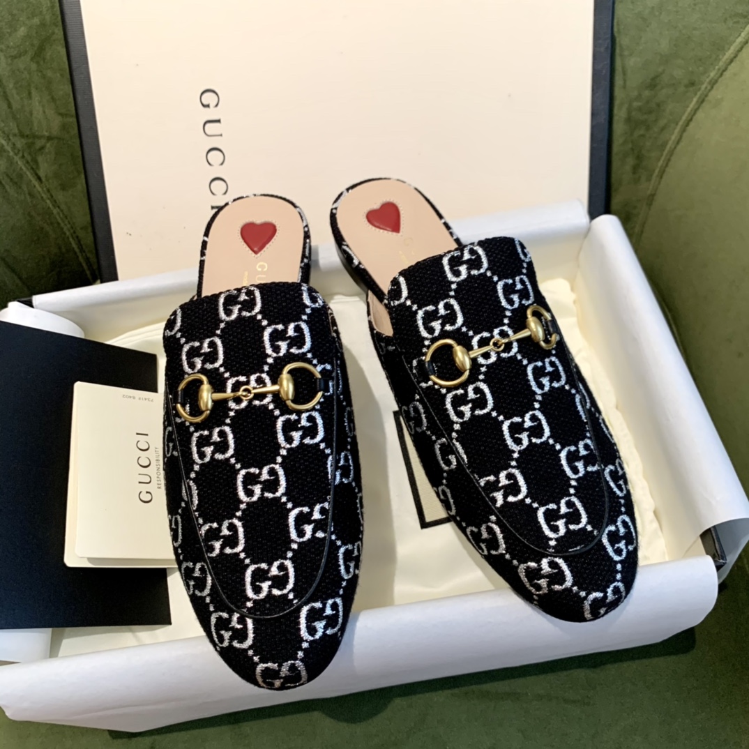 G*u*i flats10