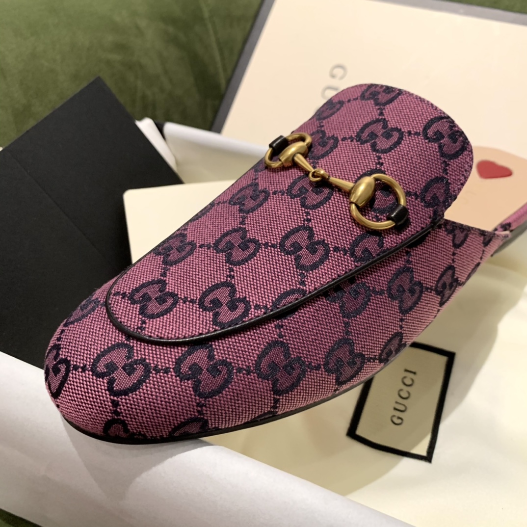 G*u*i flats 16