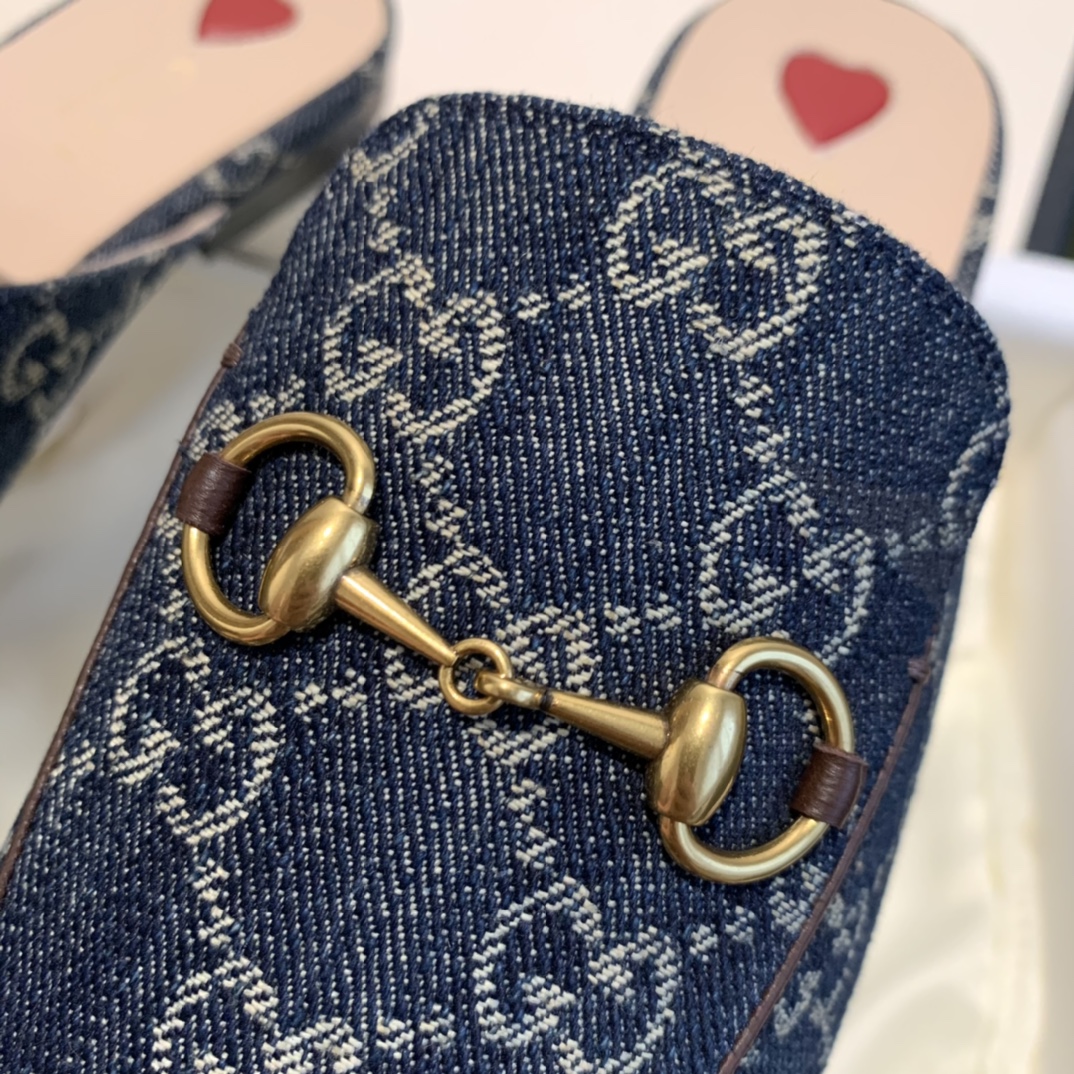 G*u*i flats 18