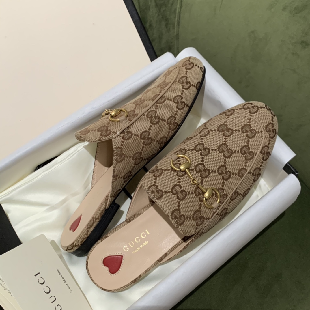 G*u*i flats 19