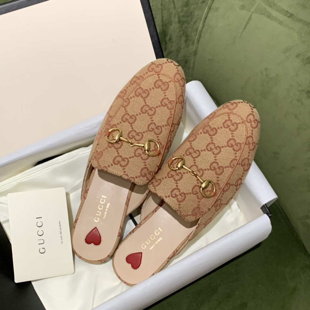 G*u*i flats 21