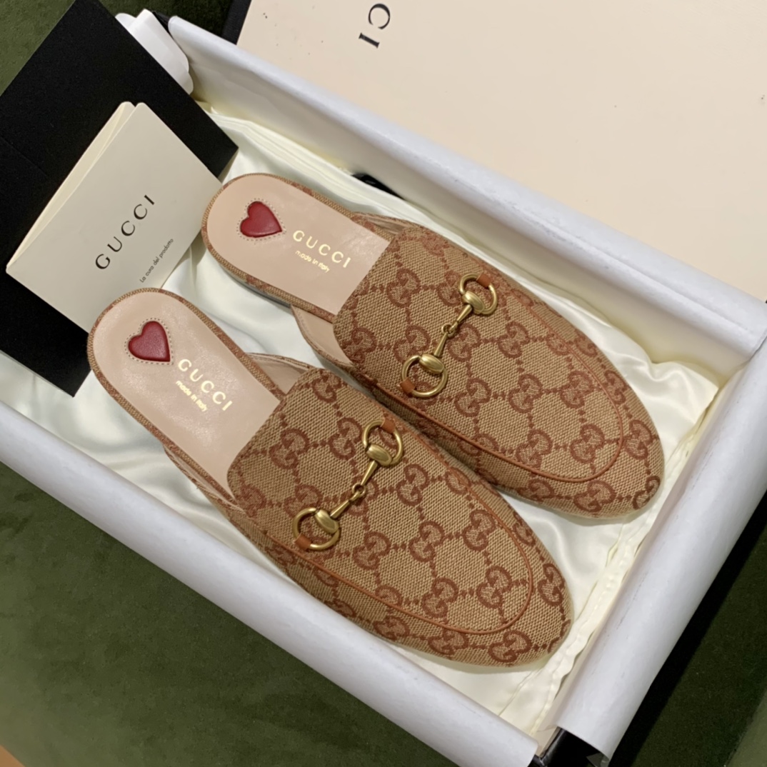 G*u*i flats 21