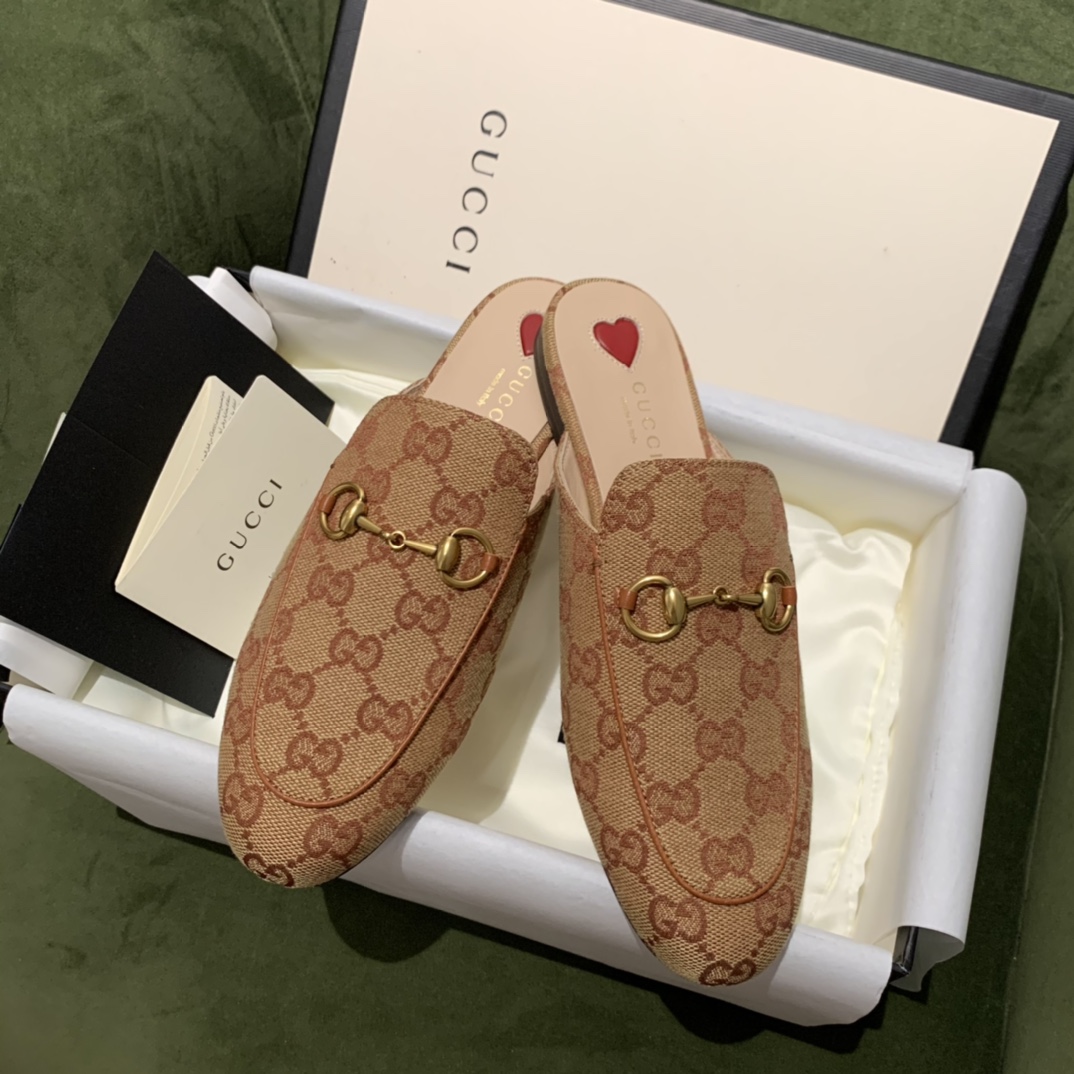 G*u*i flats 21