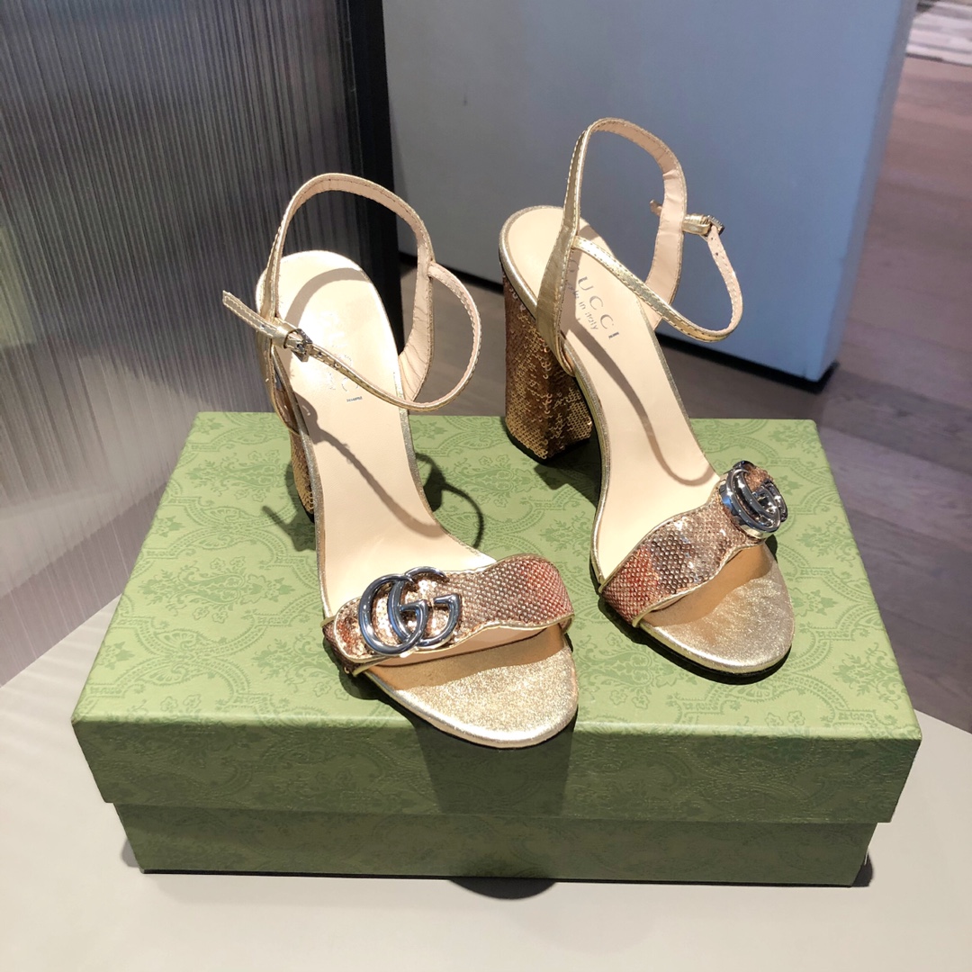G*u*i high heels 14