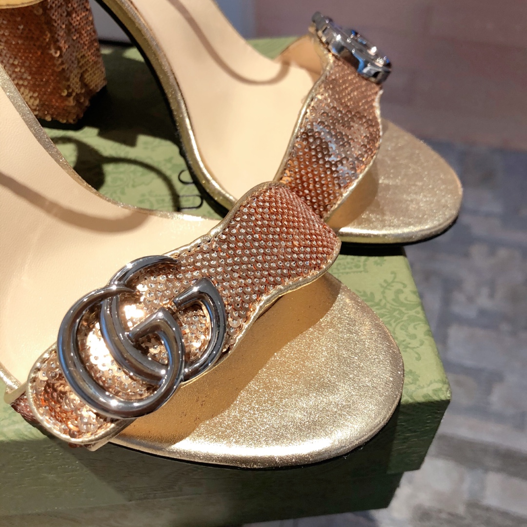 G*u*i high heels 14