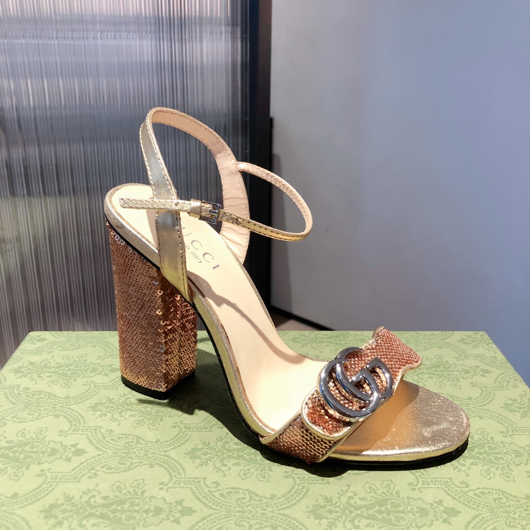 G*u*i high heels 14