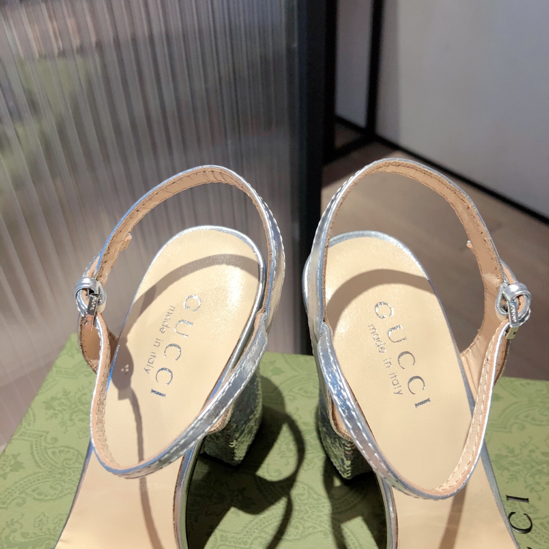 G*u*i high heels 15