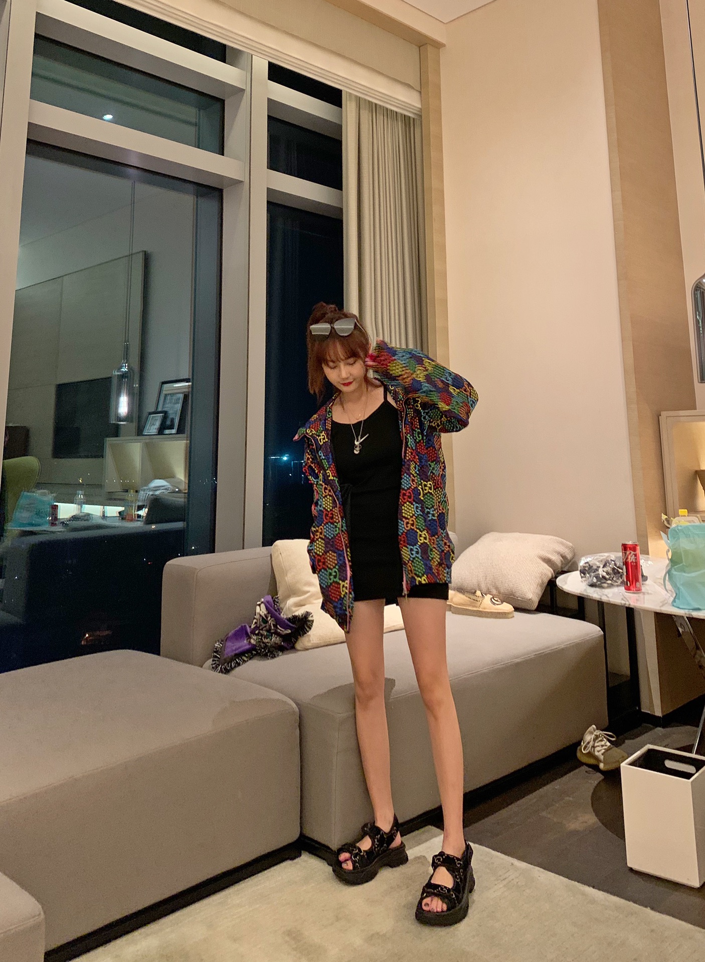 G*u*i slippers 44