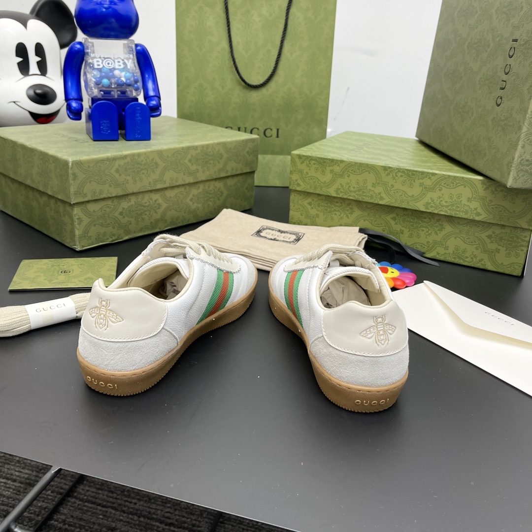 G*u*i flats 39