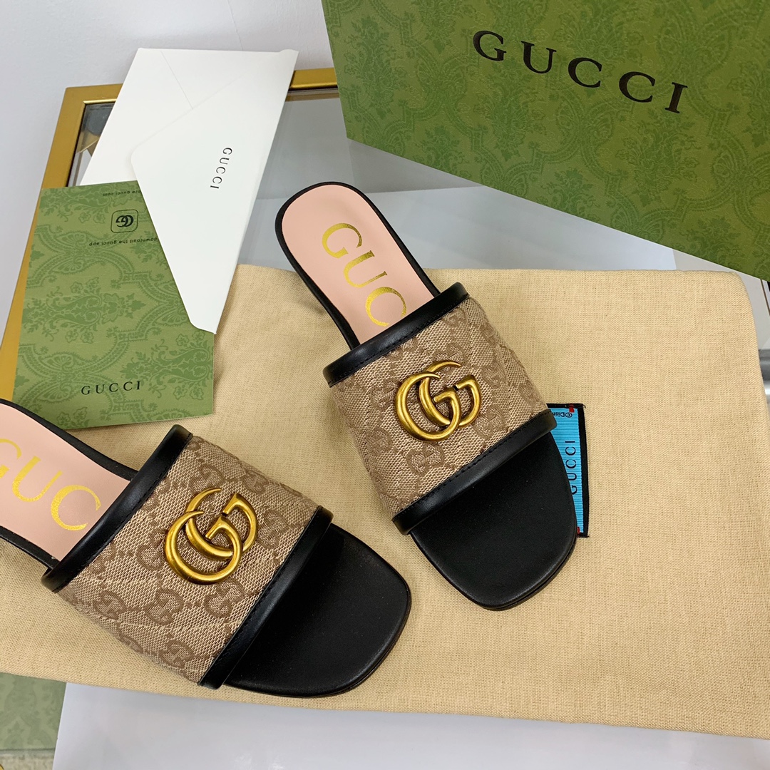 G*u*i slippers 79