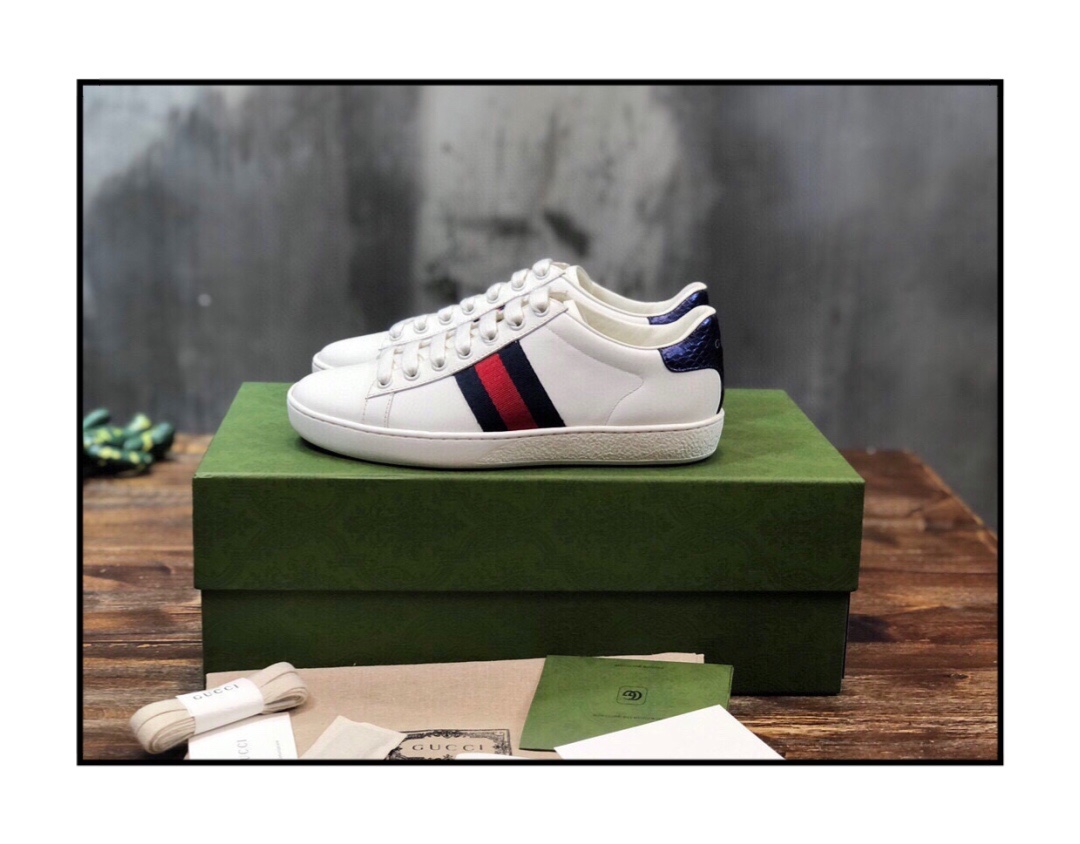 G*u*i flats 44