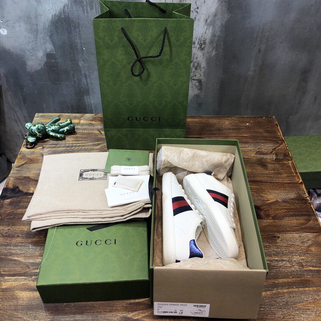 G*u*i flats 44
