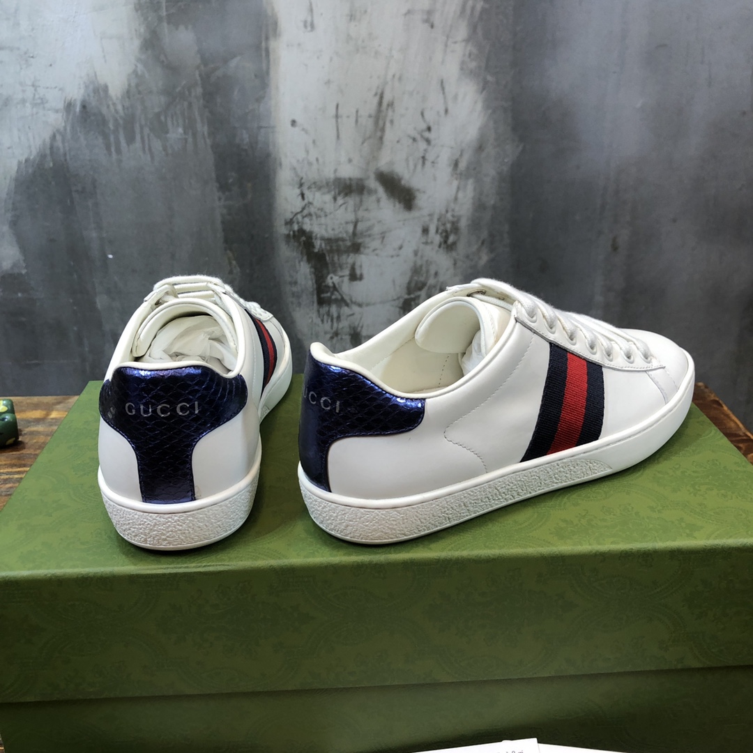 G*u*i flats 44