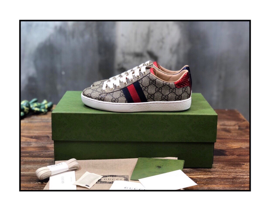 G*u*i flats 45