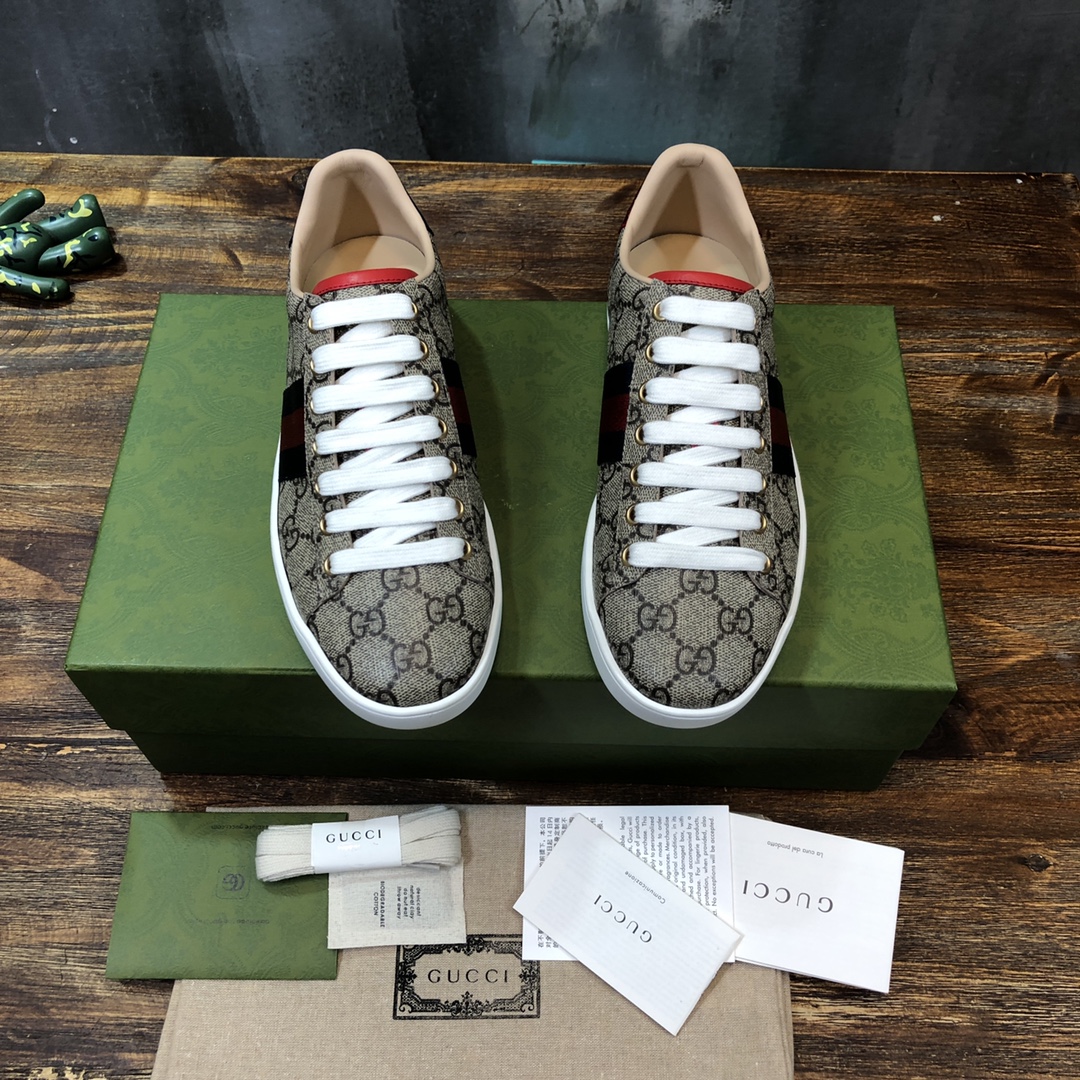 G*u*i flats 45