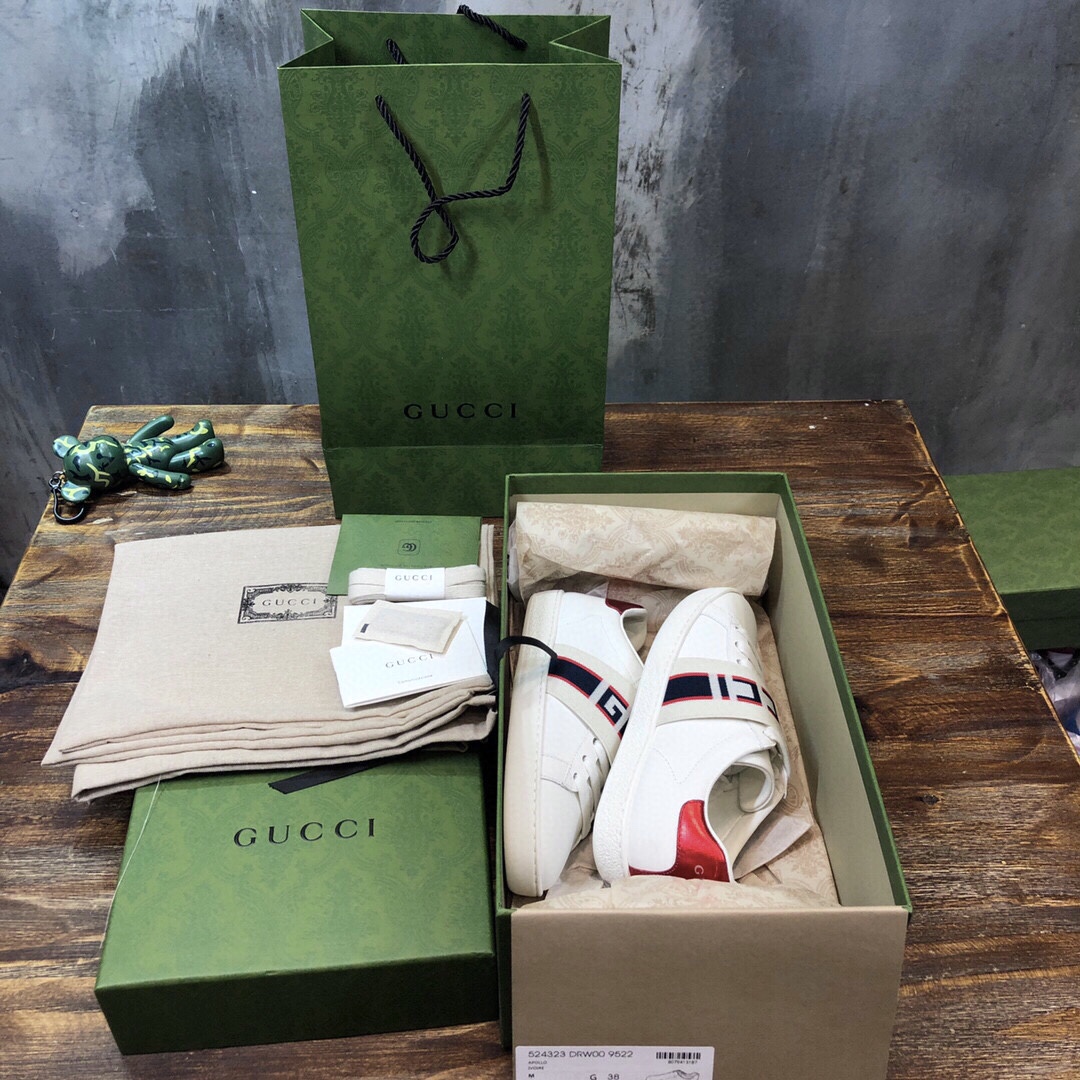 G*u*i flats 48