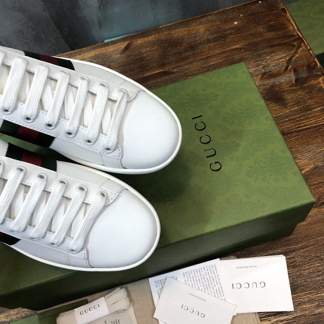 G*u*i flats 51