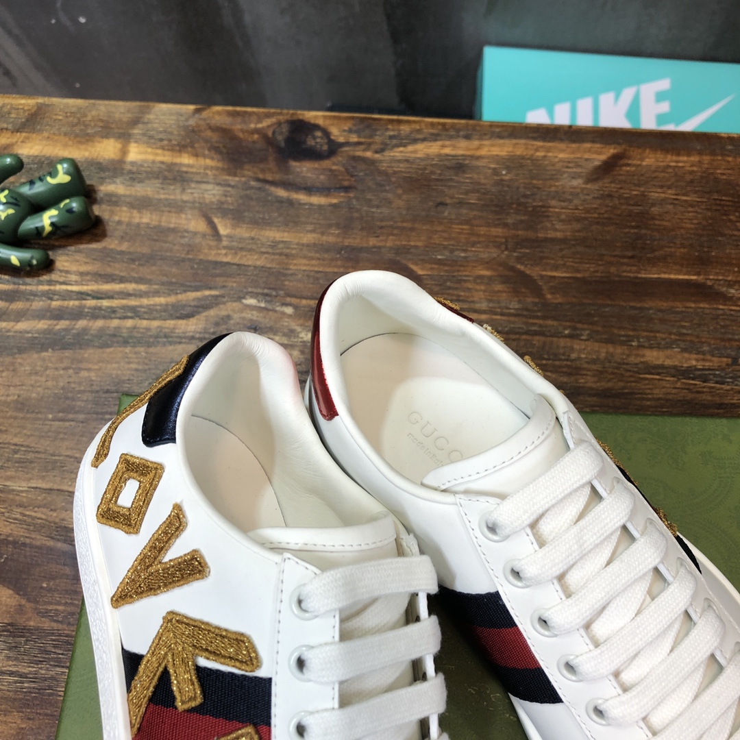 G*u*i flats 59