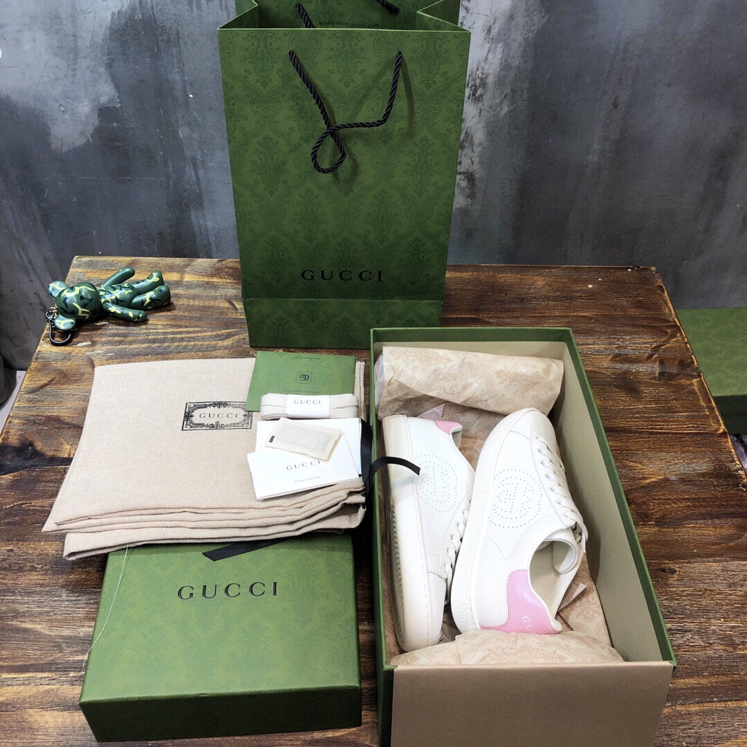 G*u*i flats 64