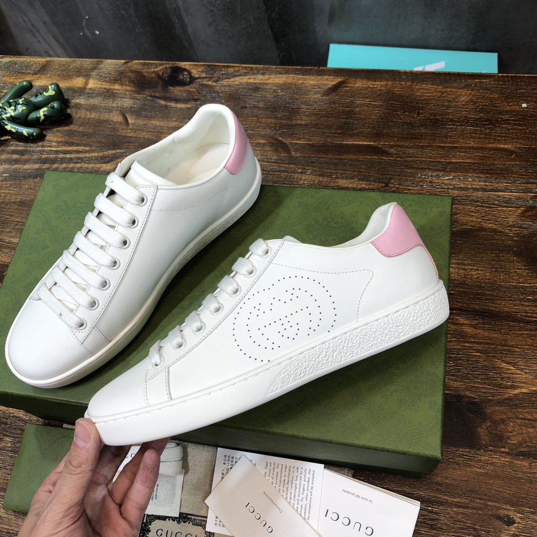 G*u*i flats 64