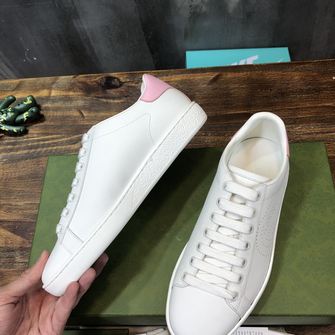 G*u*i flats 64