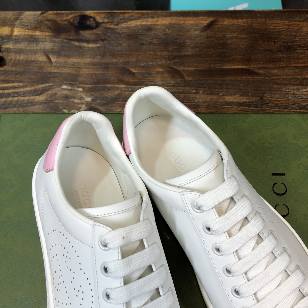 G*u*i flats 64