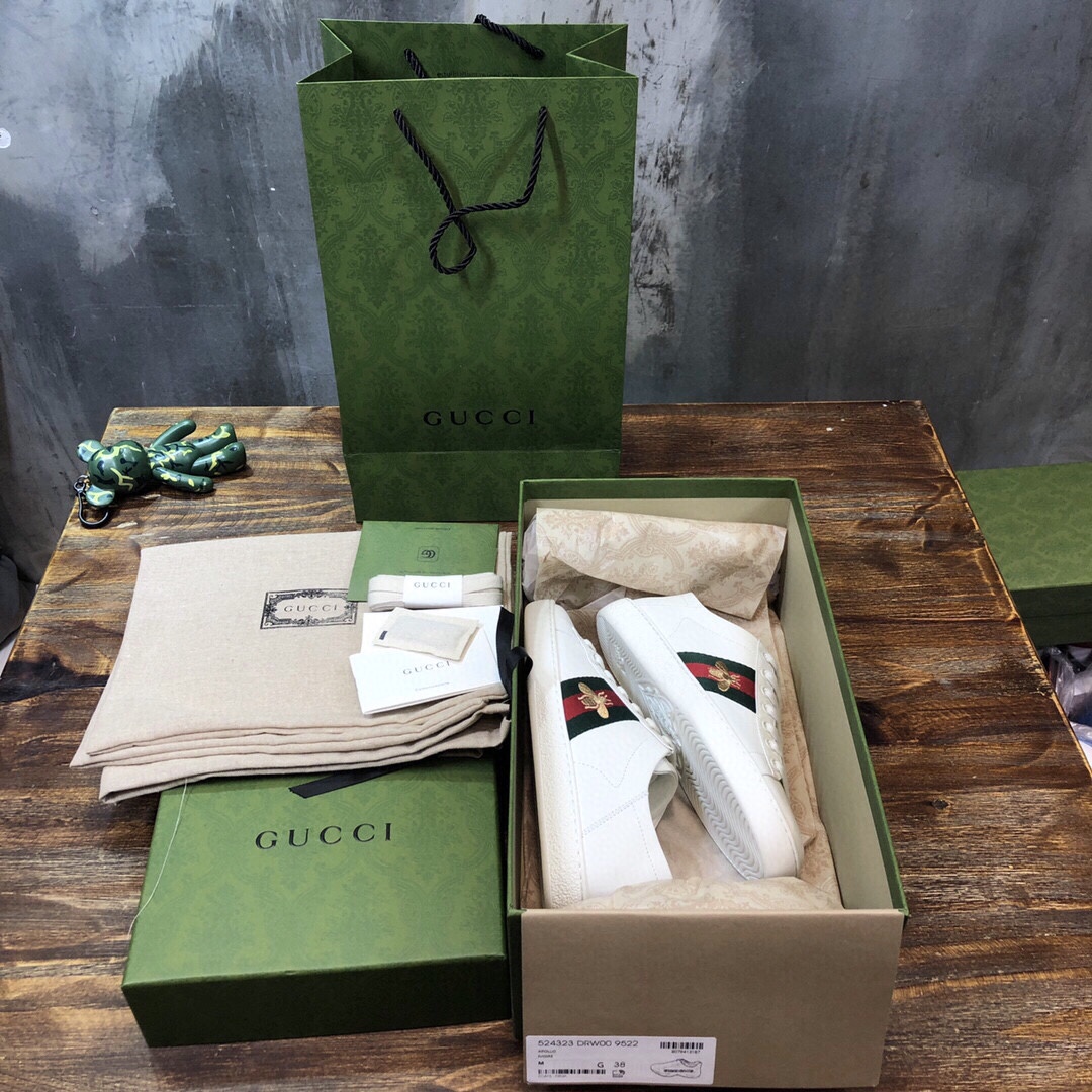 G*u*i flats 66