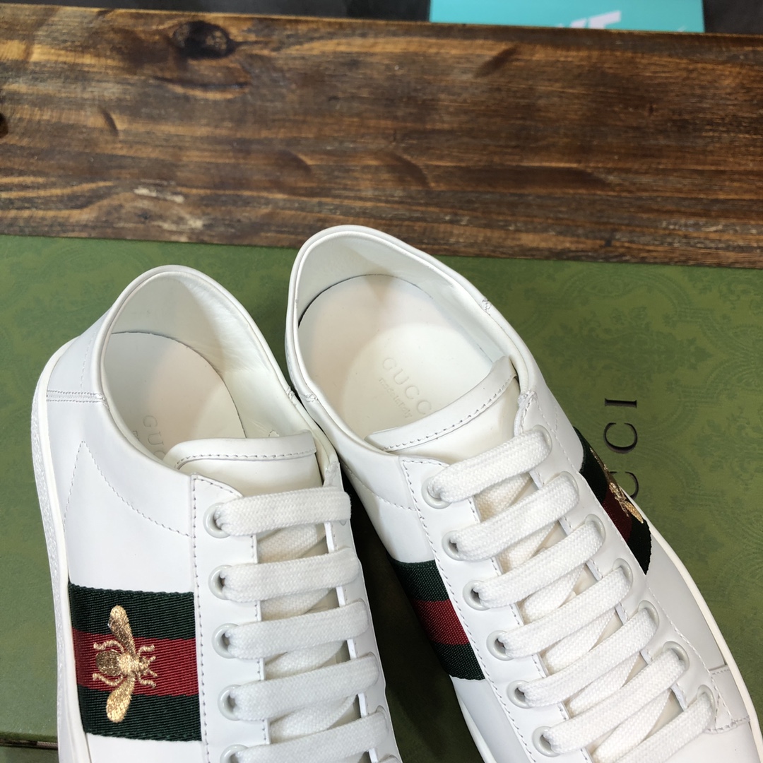 G*u*i flats 66