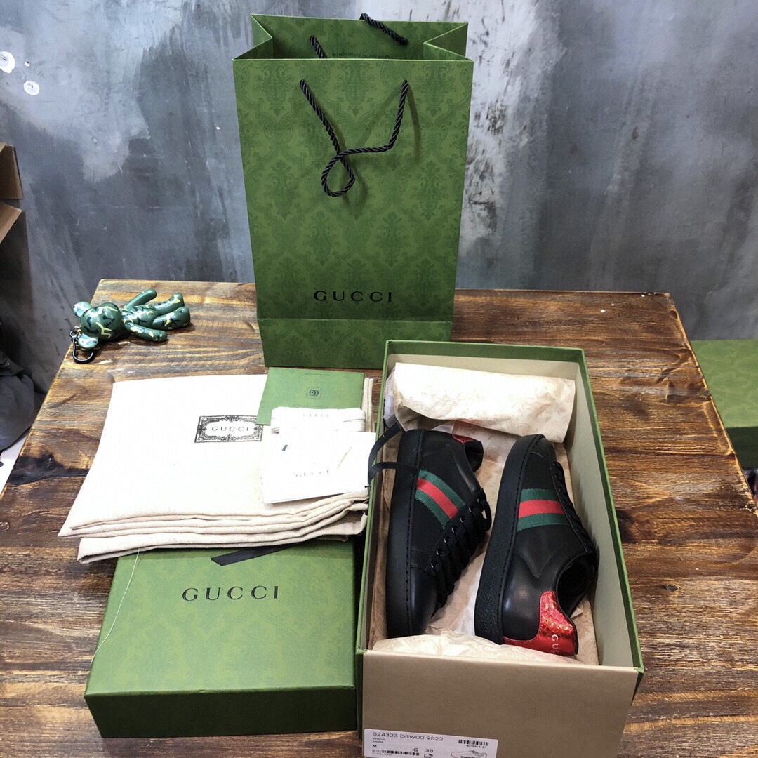 G*u*i flats 67