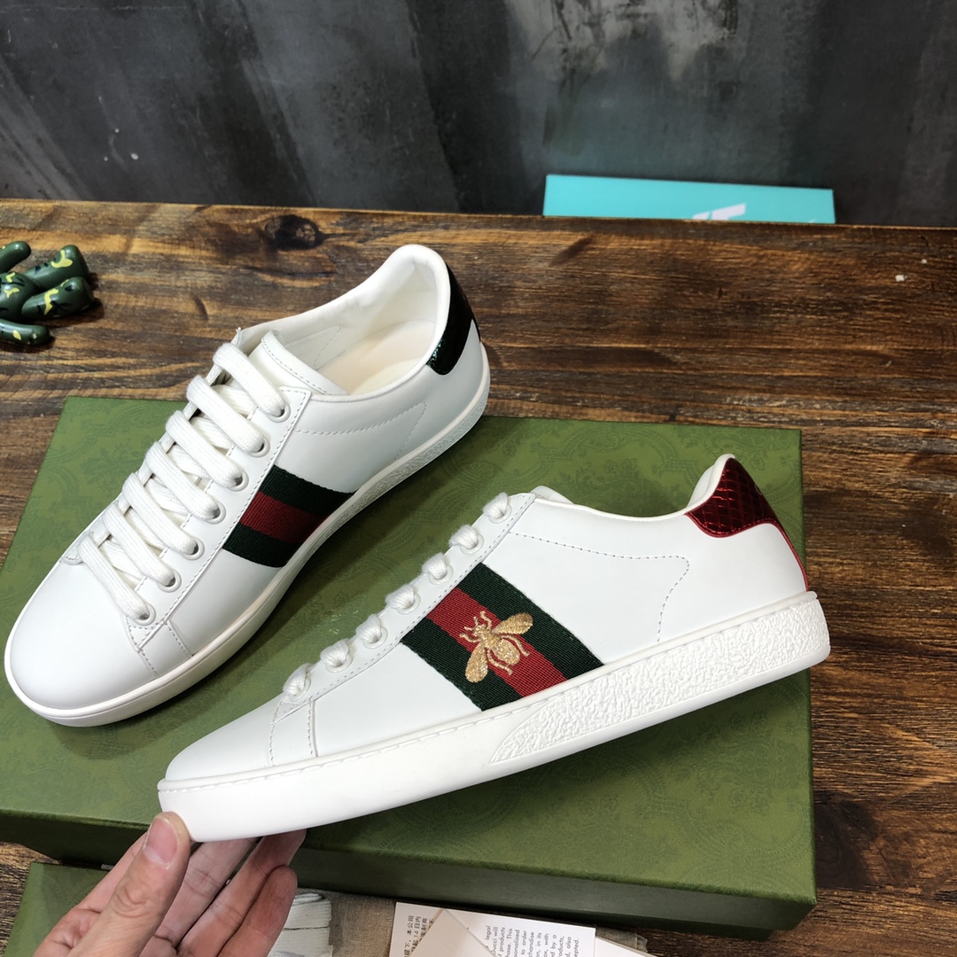 G*u*i bee print sneaker
