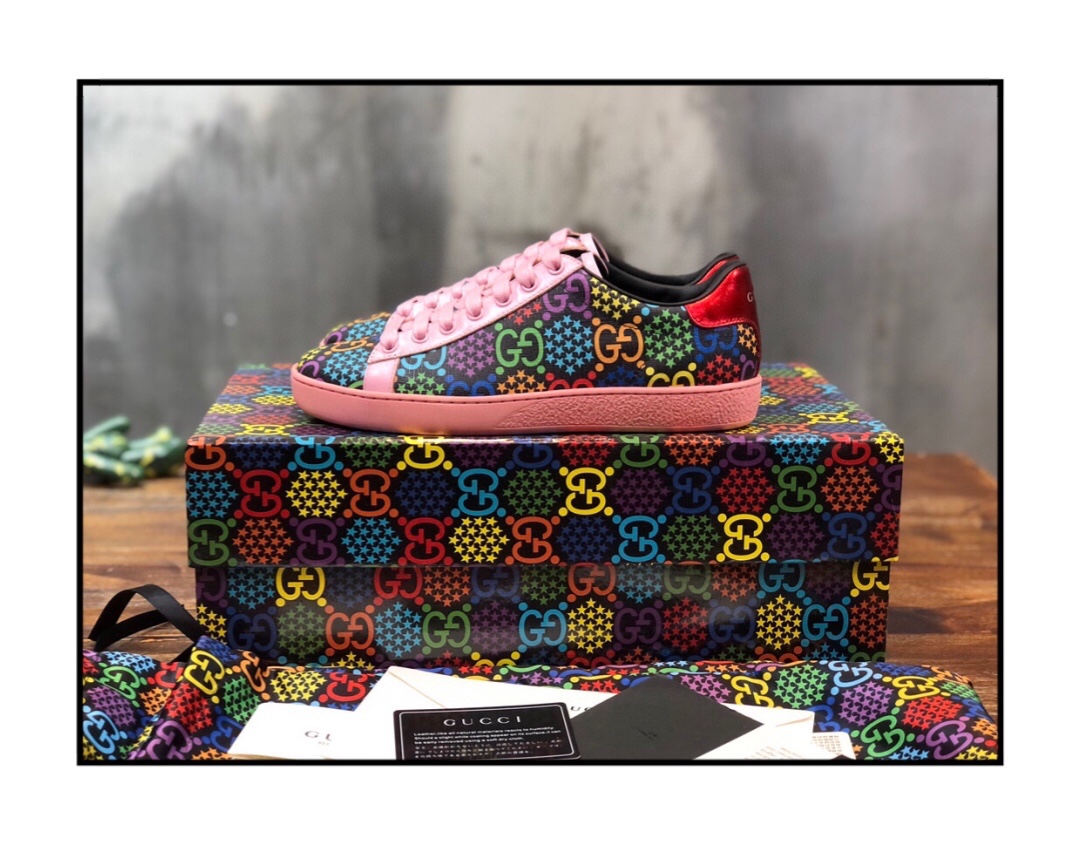 G*u*i flats 71