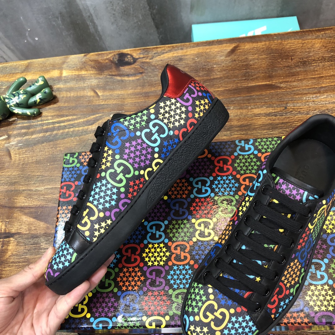 G*u*i flats 72