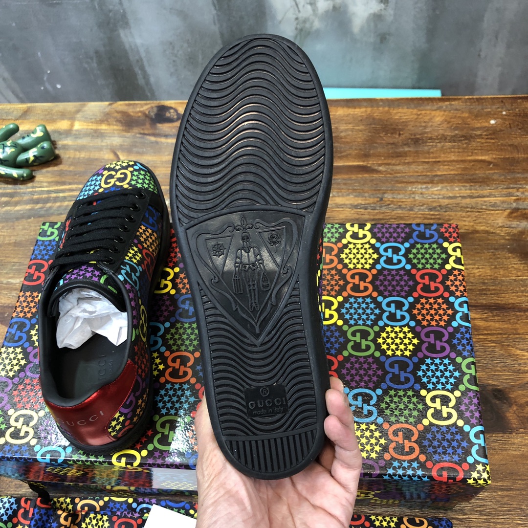 G*u*i flats 72