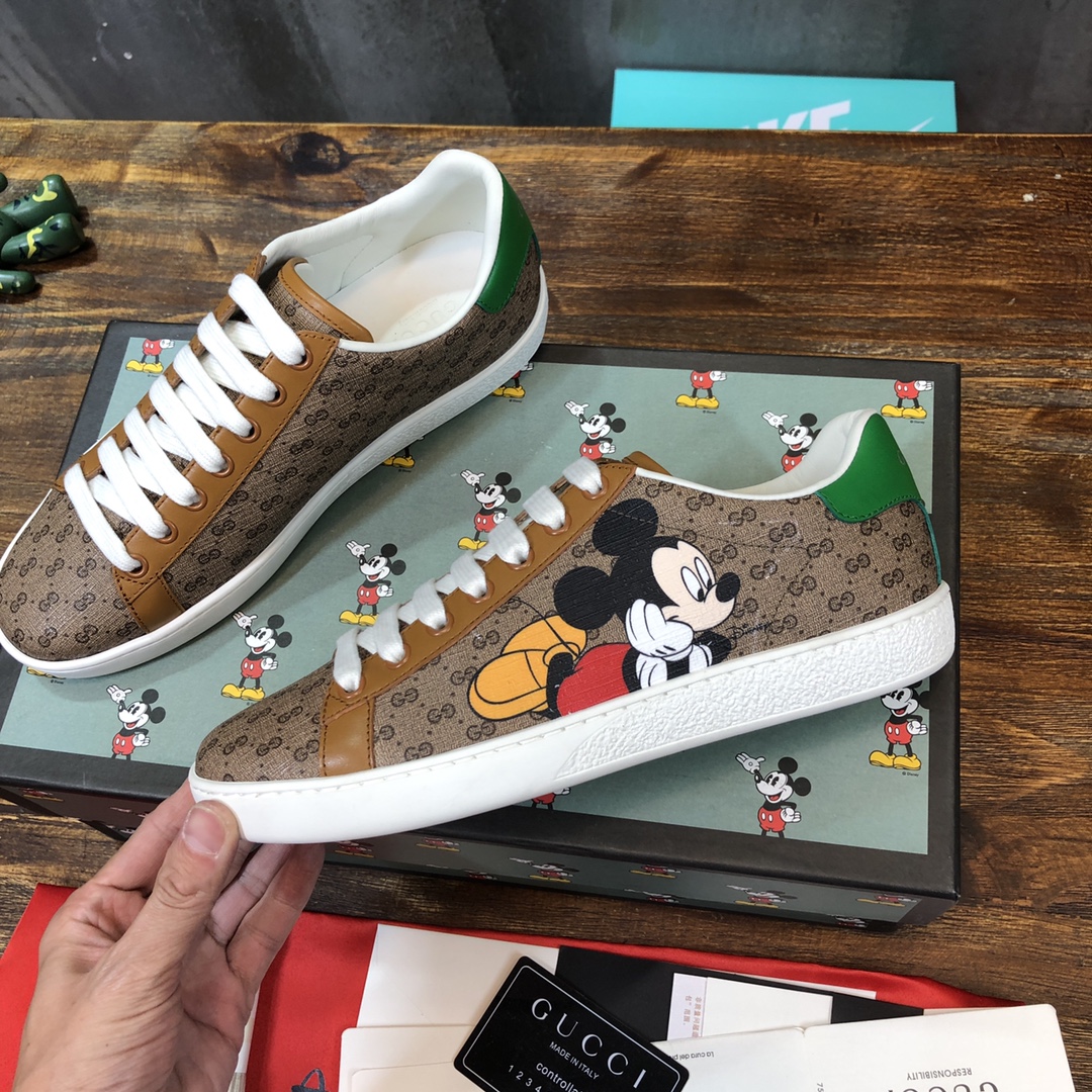 G*u*i flats 73