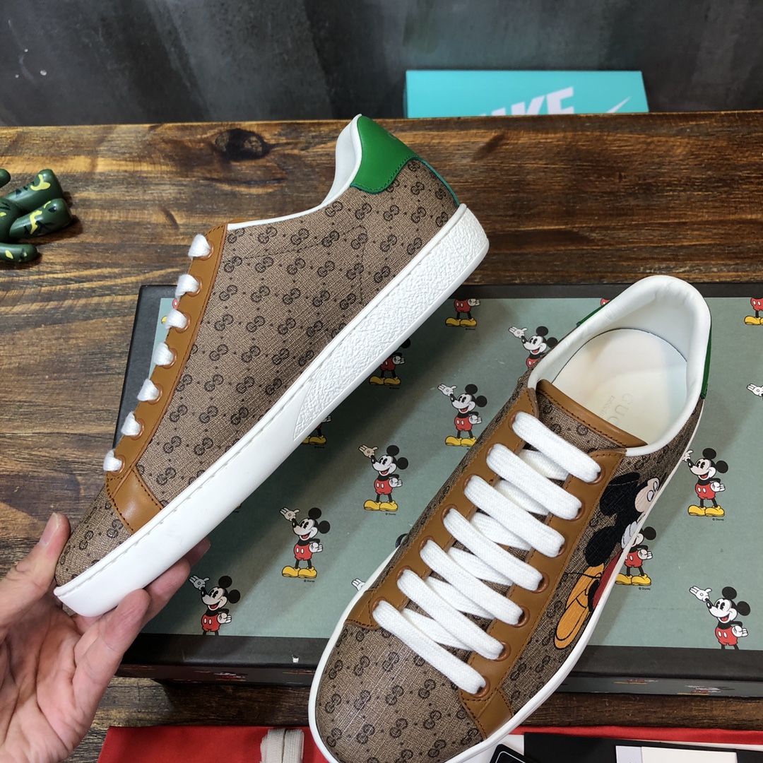 G*u*i flats 73